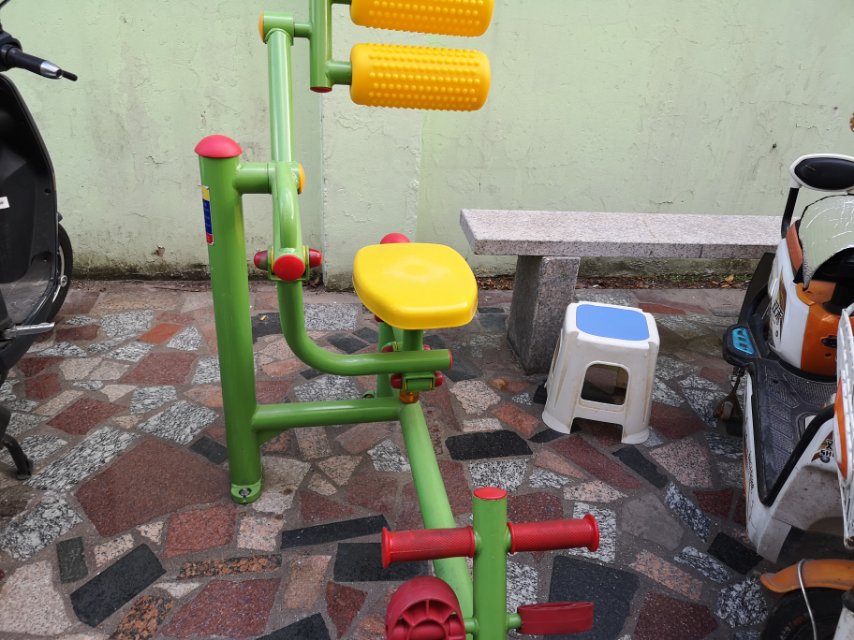 自重腹背鍛煉器