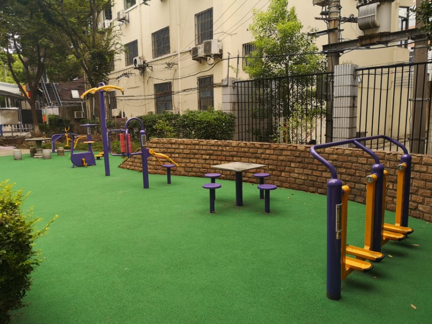 慶華社區(qū)青淞苑健身點