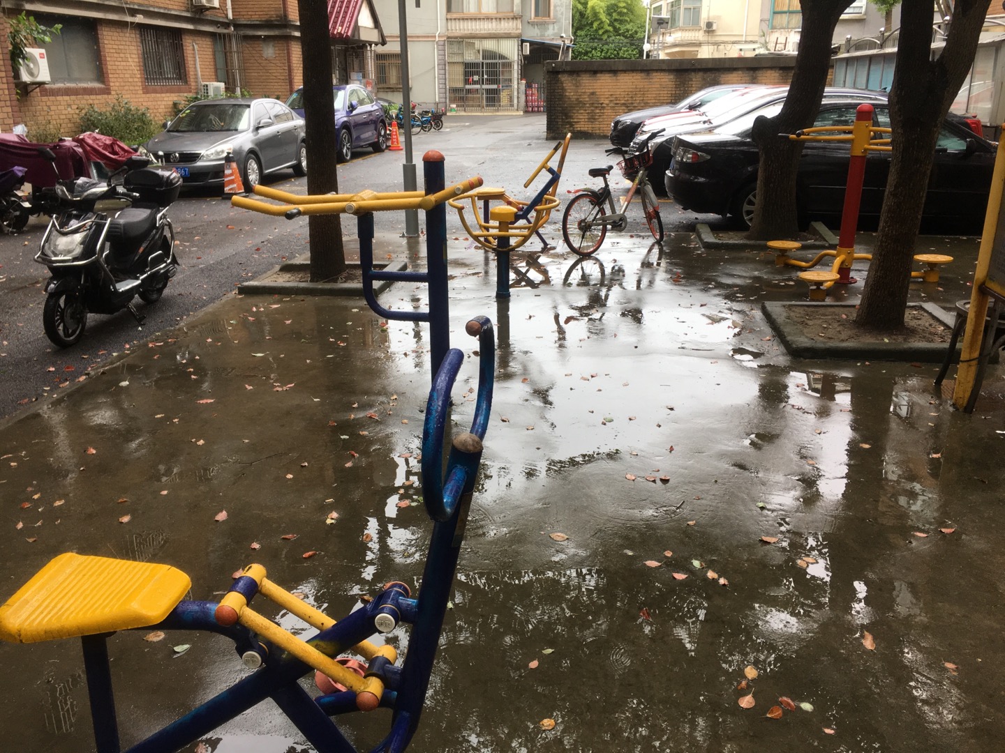 天元康亭小區(qū)益智健身點