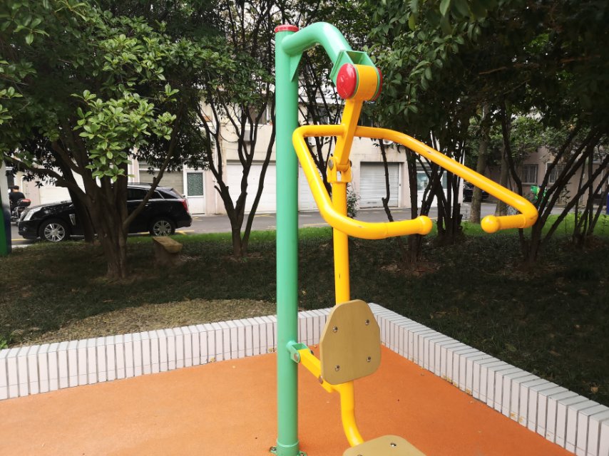 坐拉訓(xùn)練器