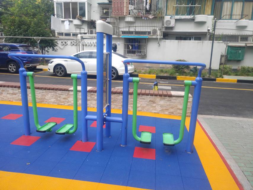 雙立柱太空漫步器