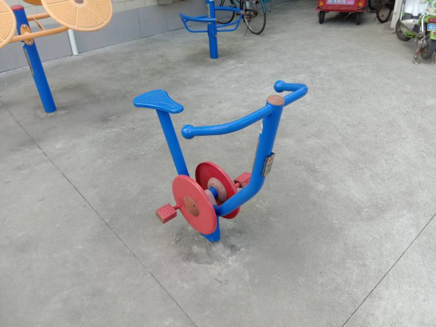 直立健身車(chē)