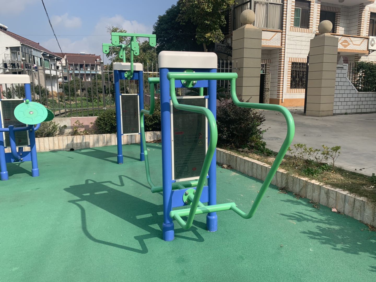 雙立柱曲臂訓(xùn)練器