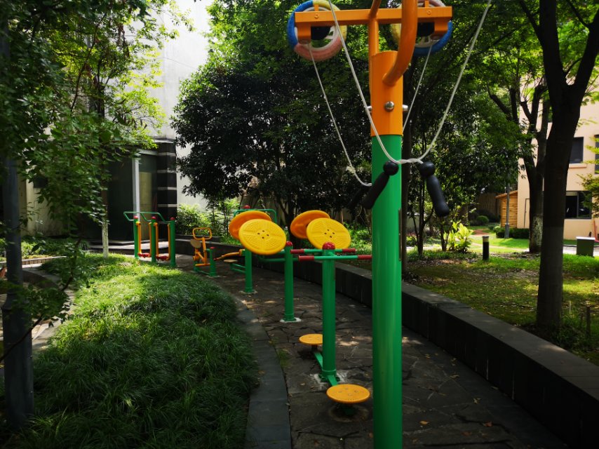 萬泰花園居委健身點(diǎn)B