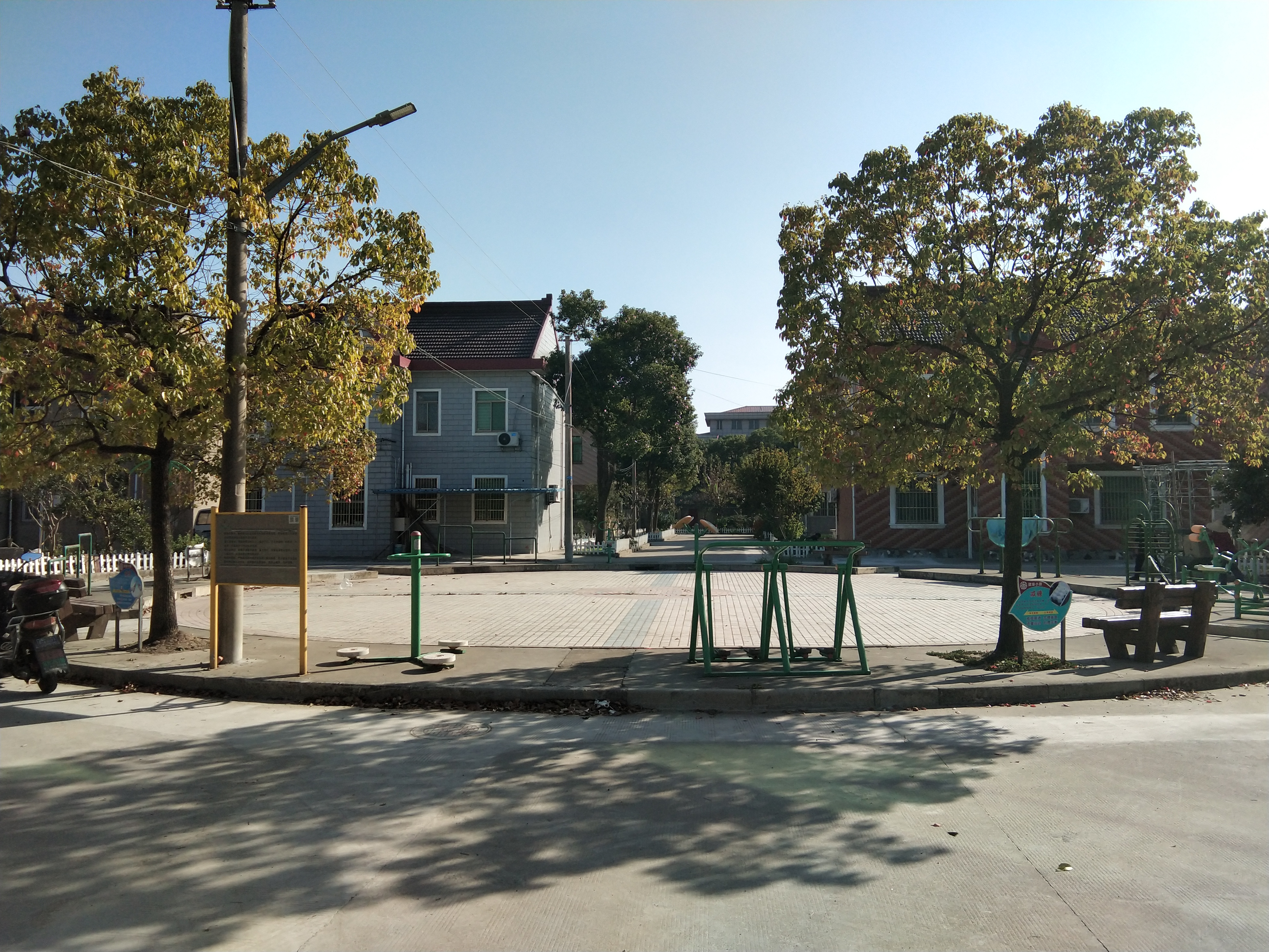 友誼村5隊(duì)健身點(diǎn)