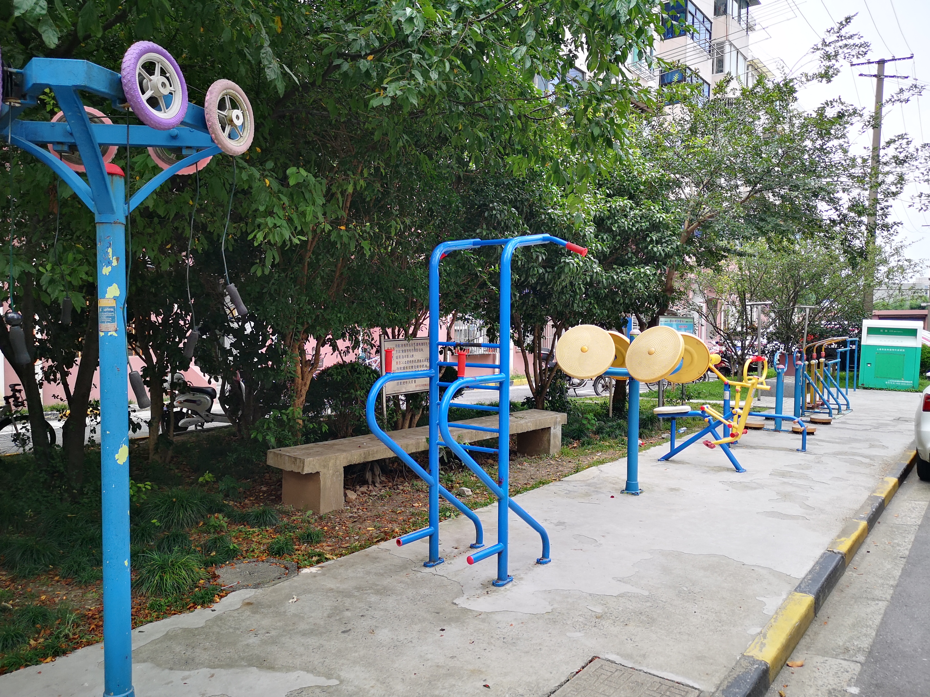 通海新村居委健身點(diǎn)A