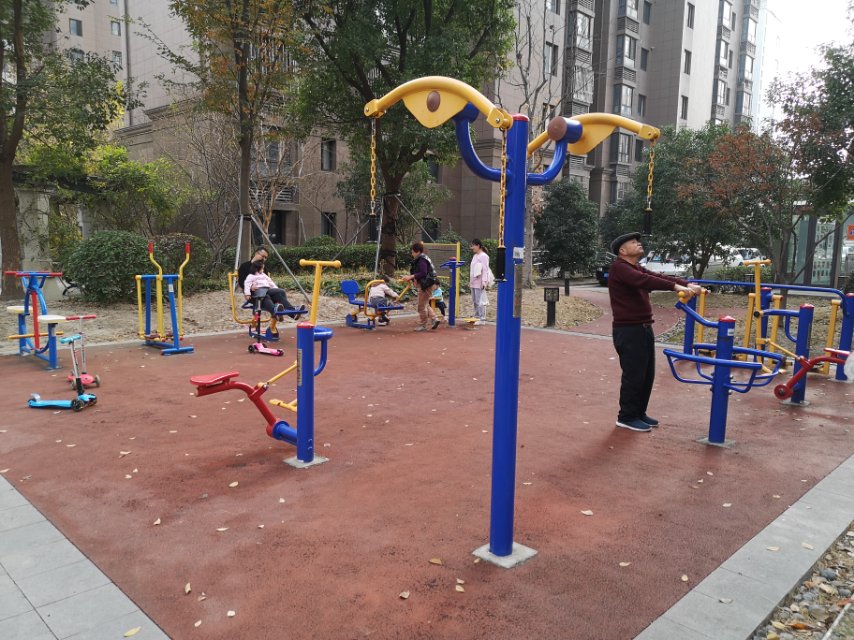 華庭居委健身點(diǎn)