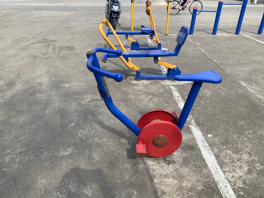 直立健身車(chē)