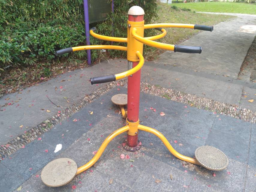 三人轉(zhuǎn)腰器