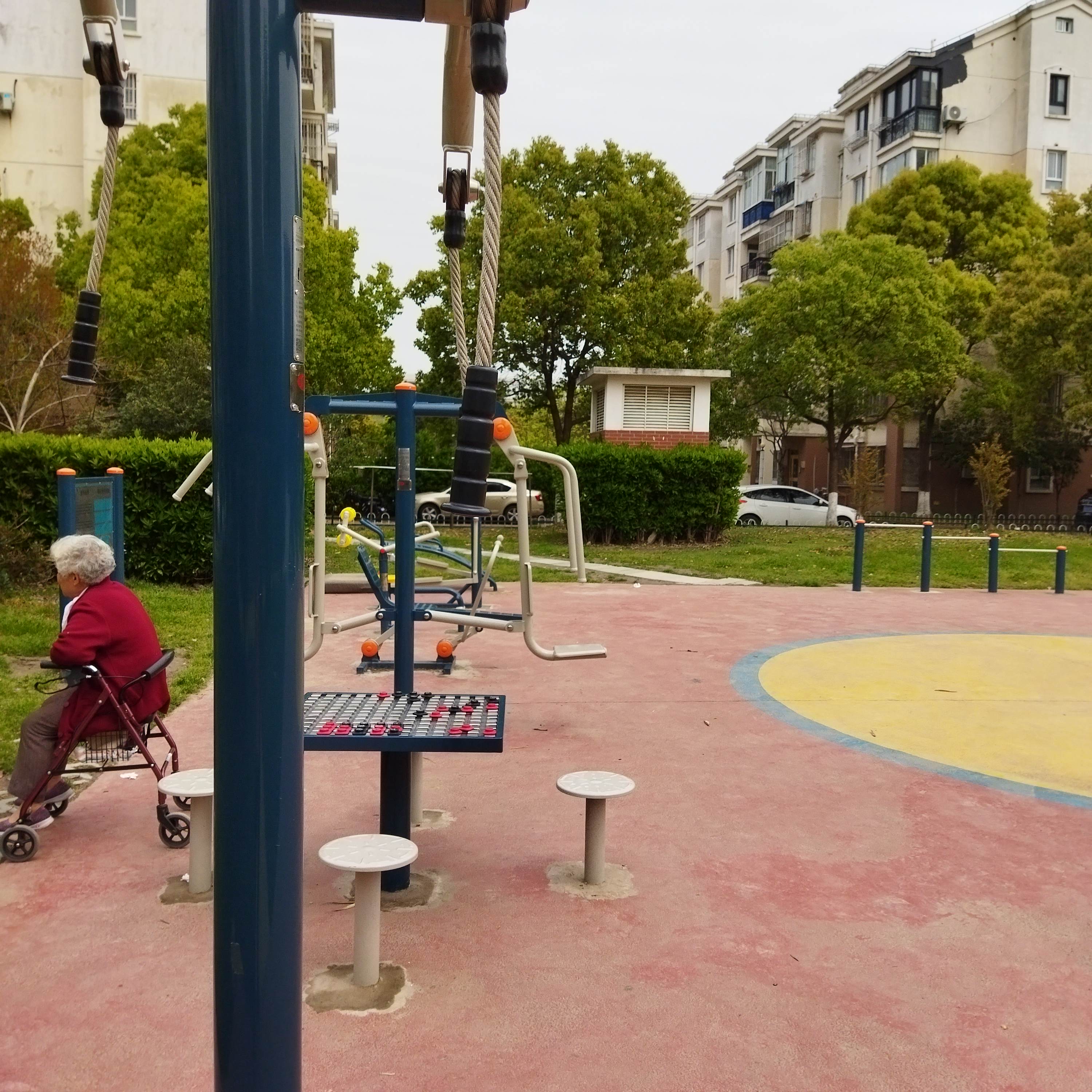 怡圓村10組市民益智健身點