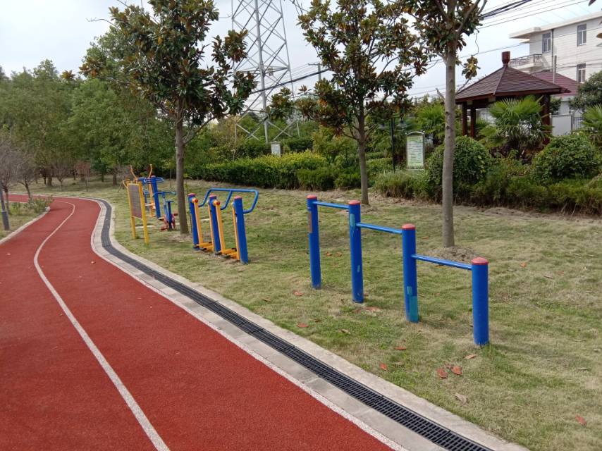 梅園村健身點(diǎn)1