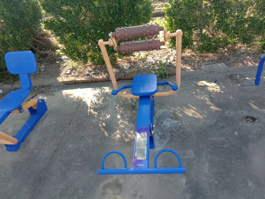 腹背屈伸訓練器