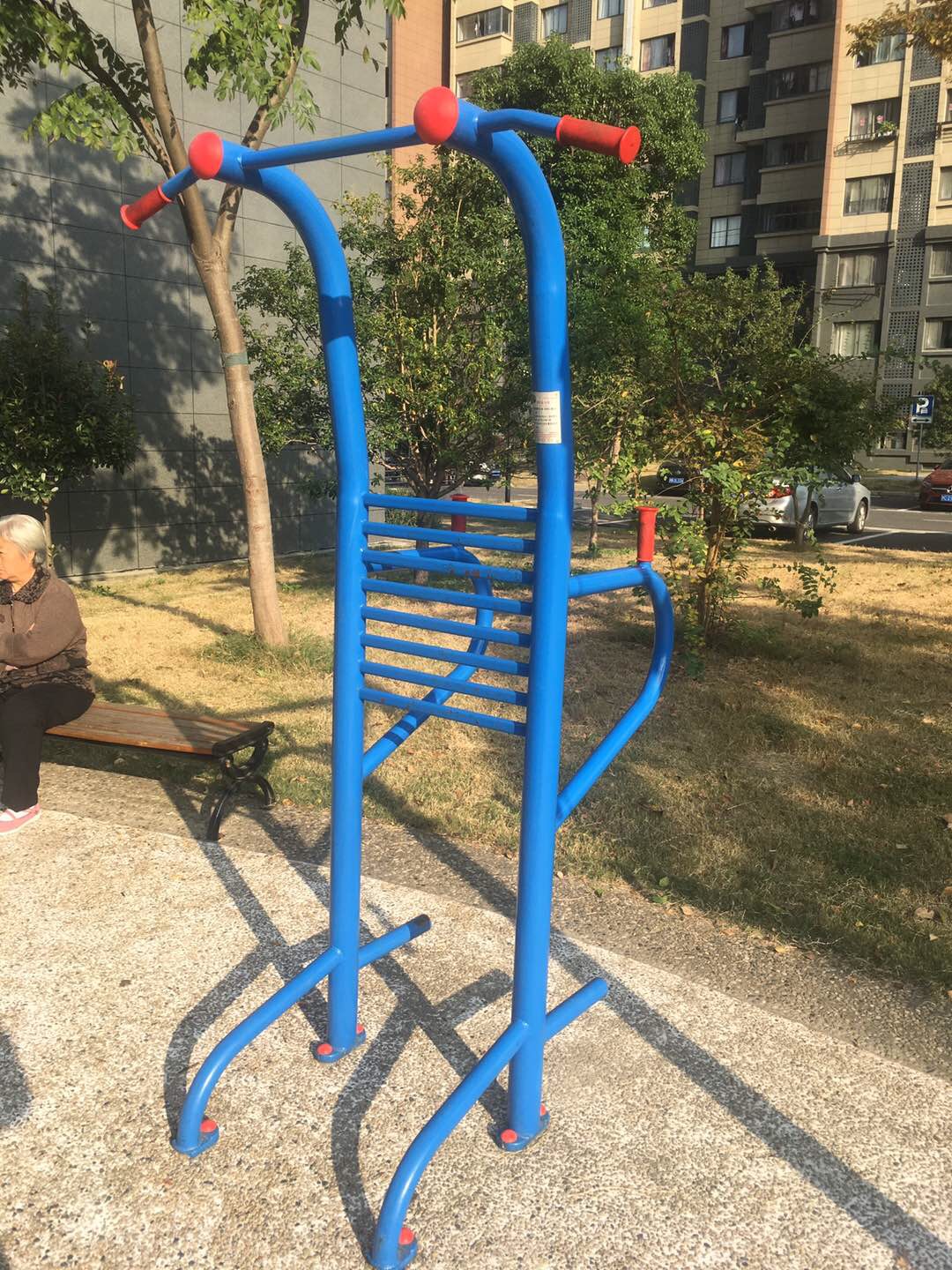 多功能訓(xùn)練器