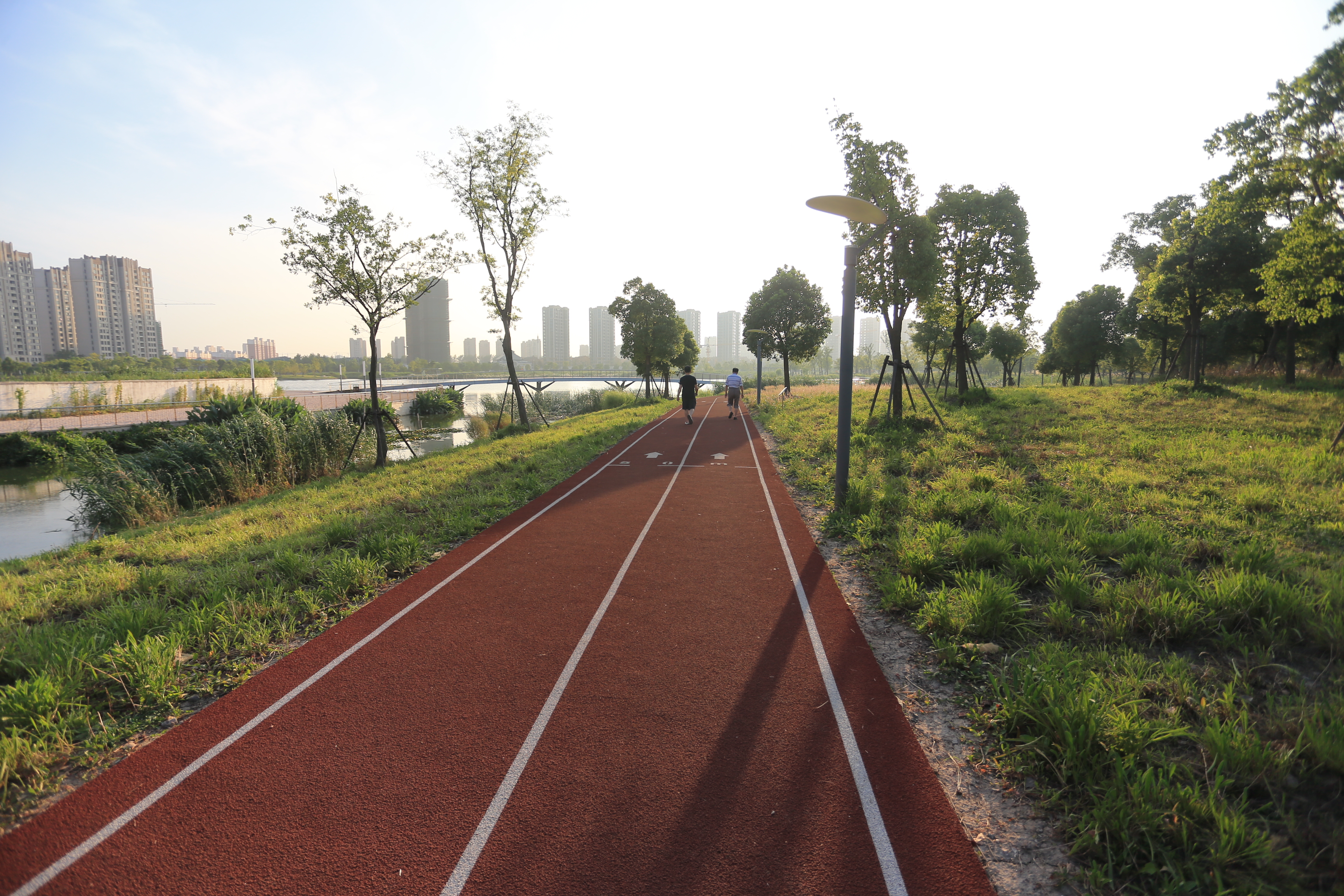 南翔鎮(zhèn)留云湖百姓健身步道