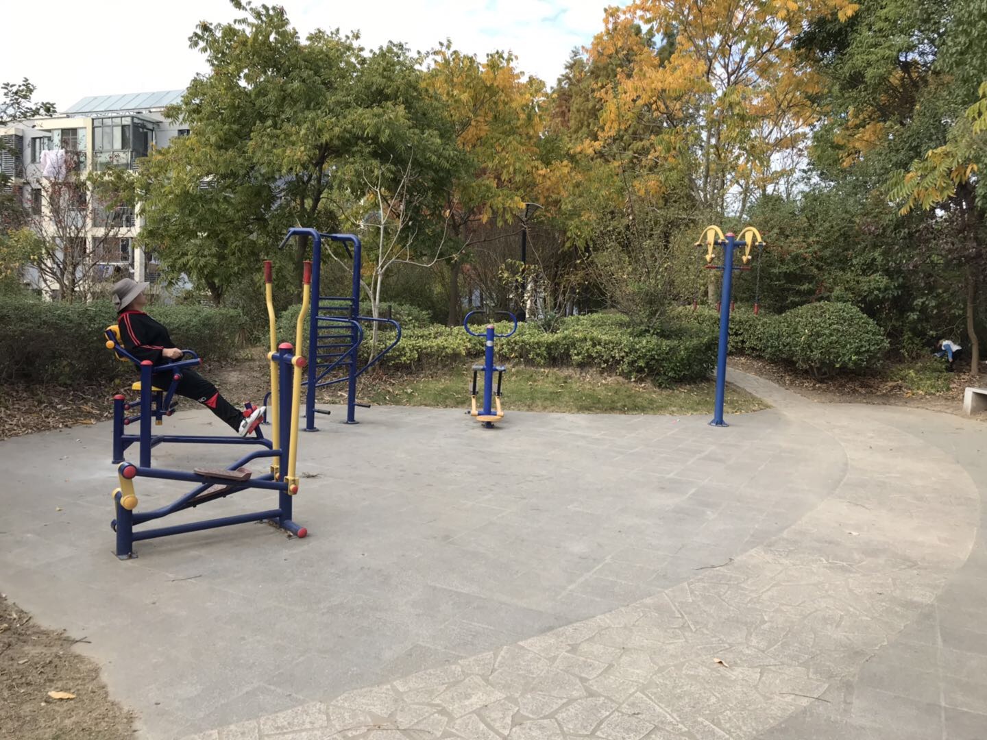 竹柏路111弄健身苑點1