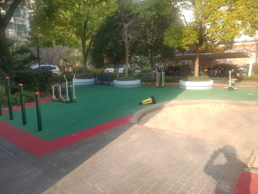 證一居委市民益智健身苑點