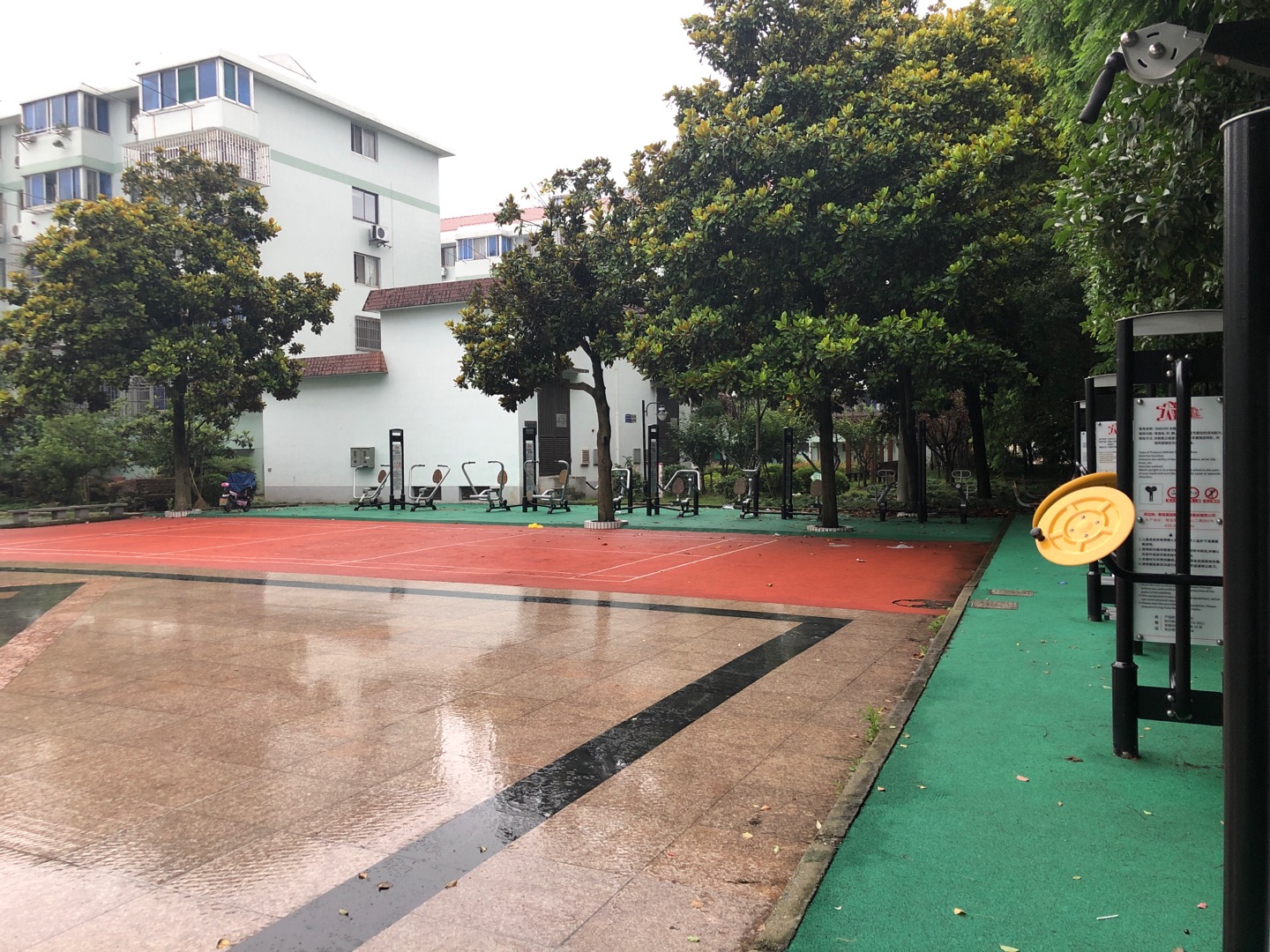 育秀三居市民益智健身點(diǎn)1