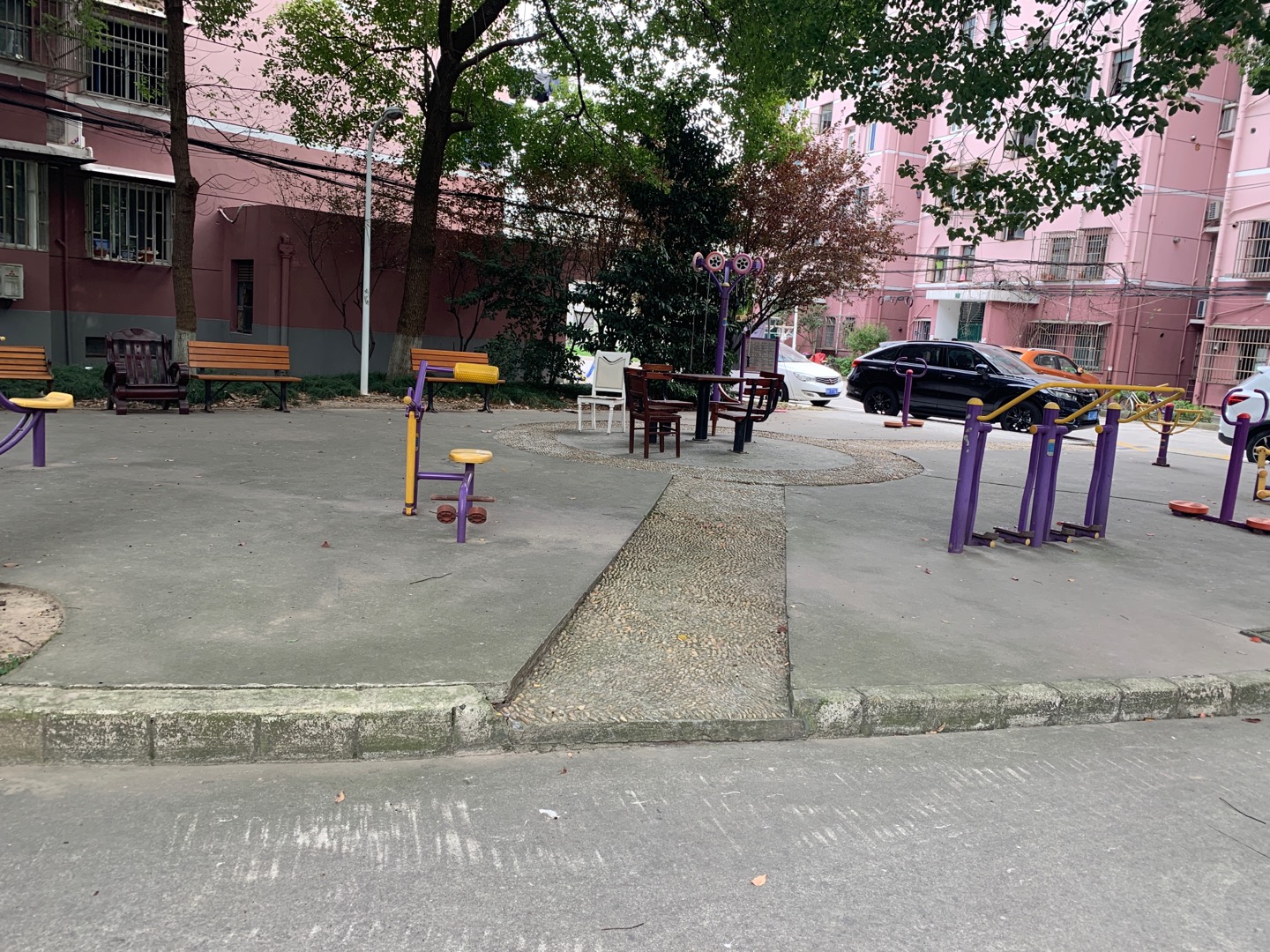 張楊北路588弄31號健身點(diǎn)