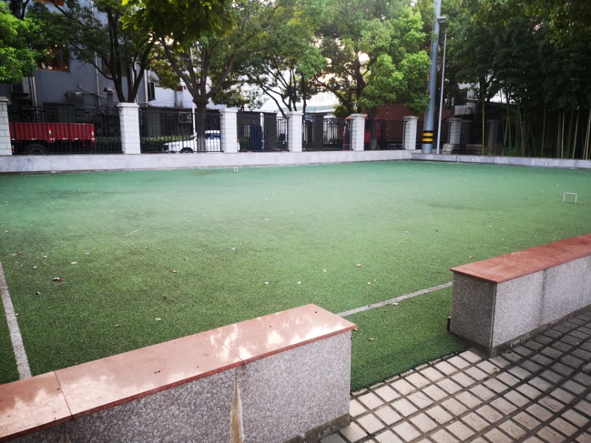 羅涇鎮(zhèn)市民體育健身俱樂部門球場