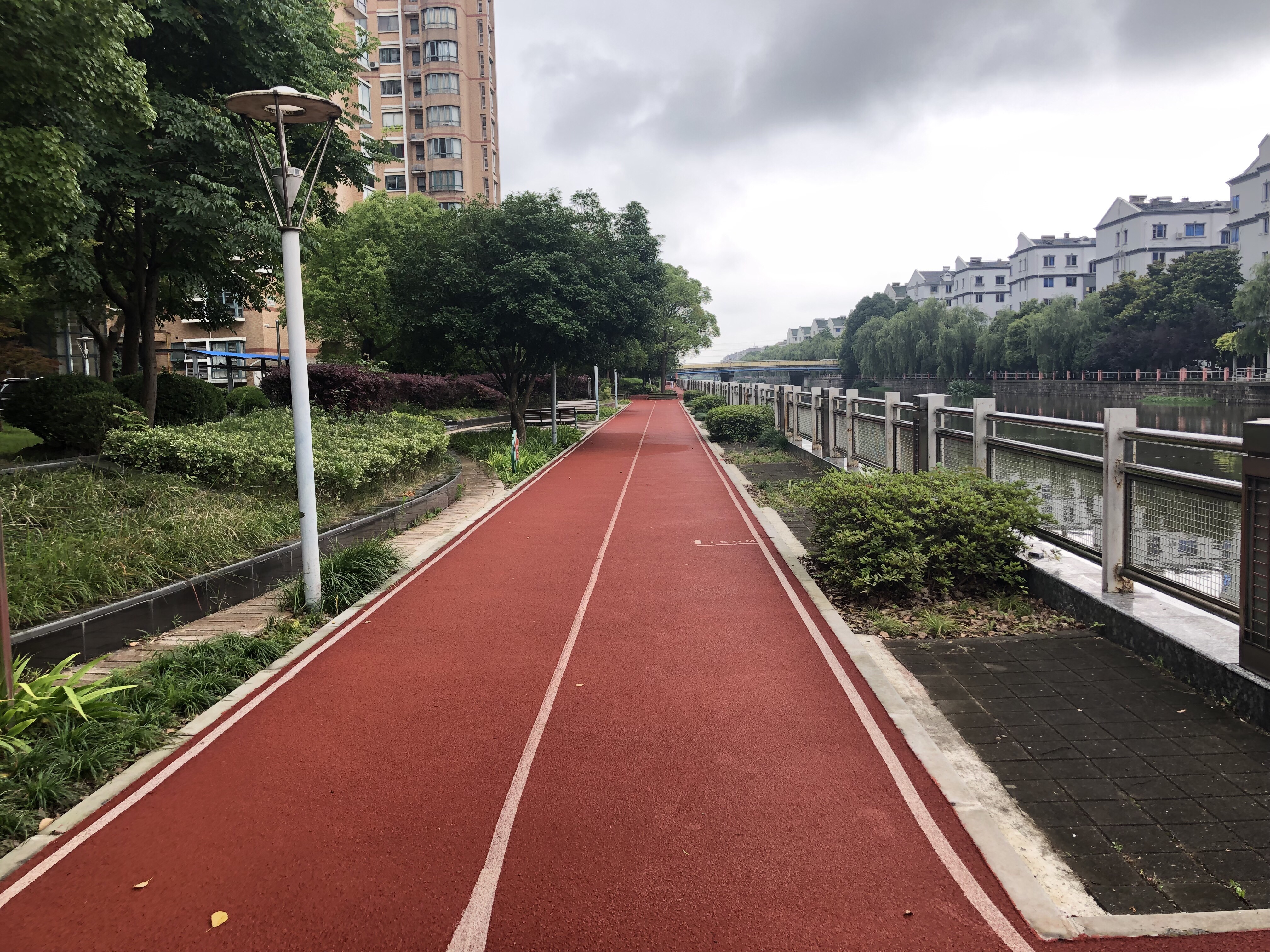 正陽(yáng)一居市民健身步道