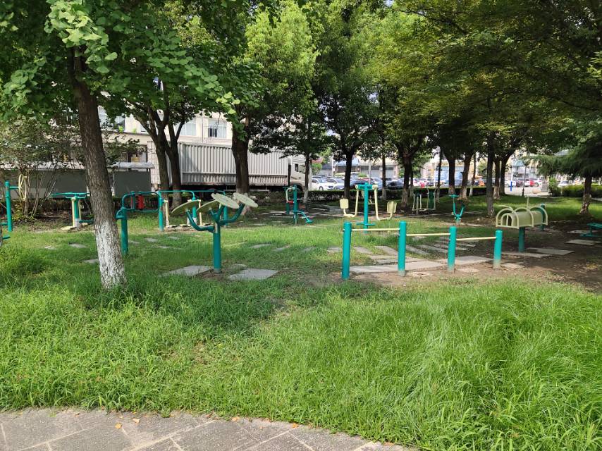 金葫蘆居委會(huì)健身點(diǎn)