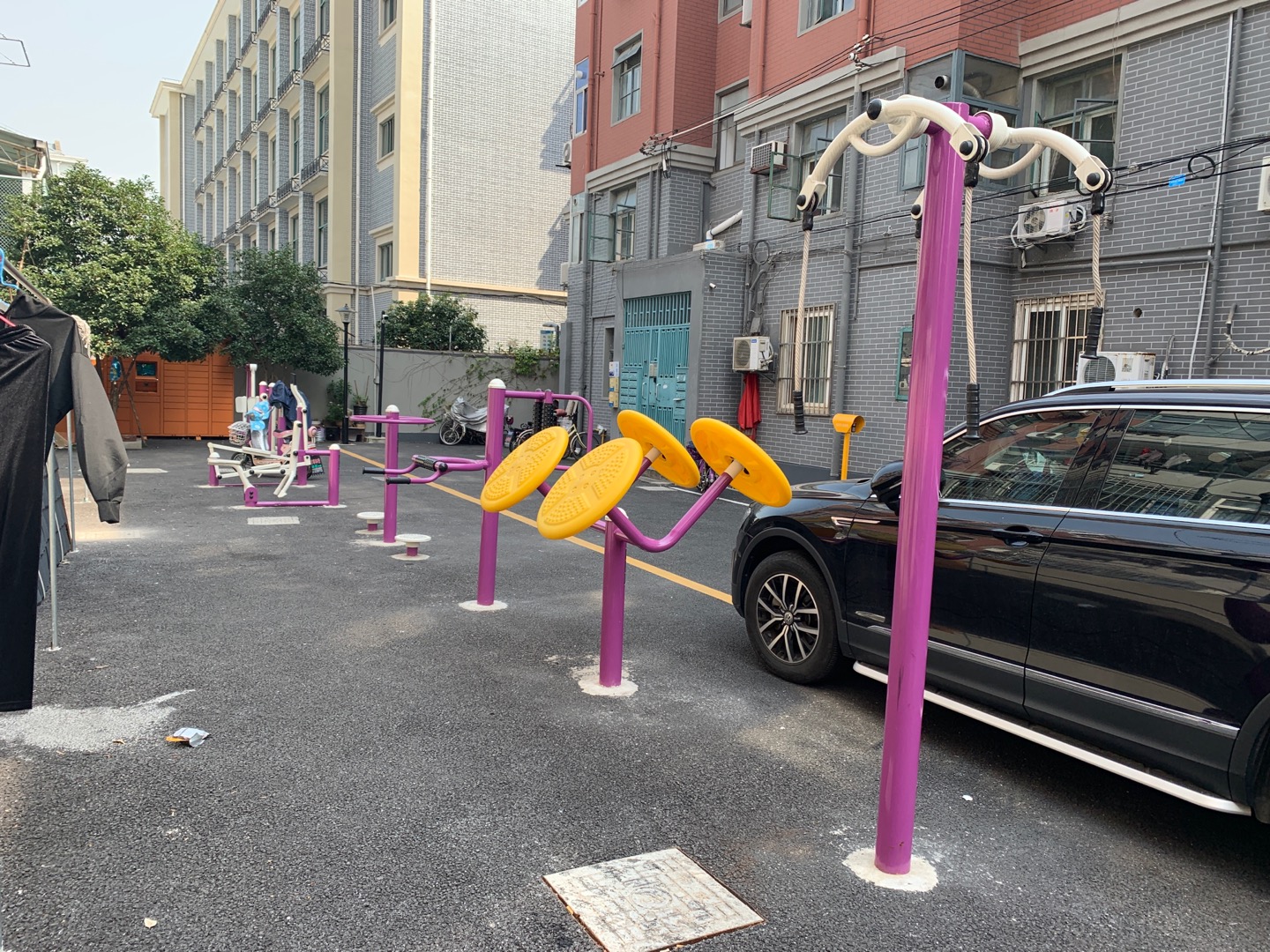 同濟(jì)邱家灣小區(qū)健身點