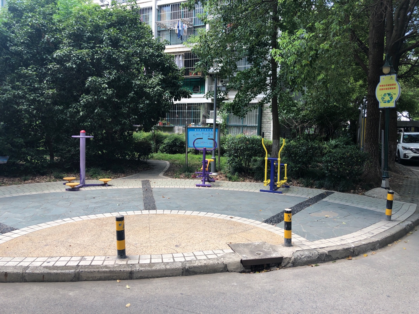 金華社區(qū)豐華苑健身點