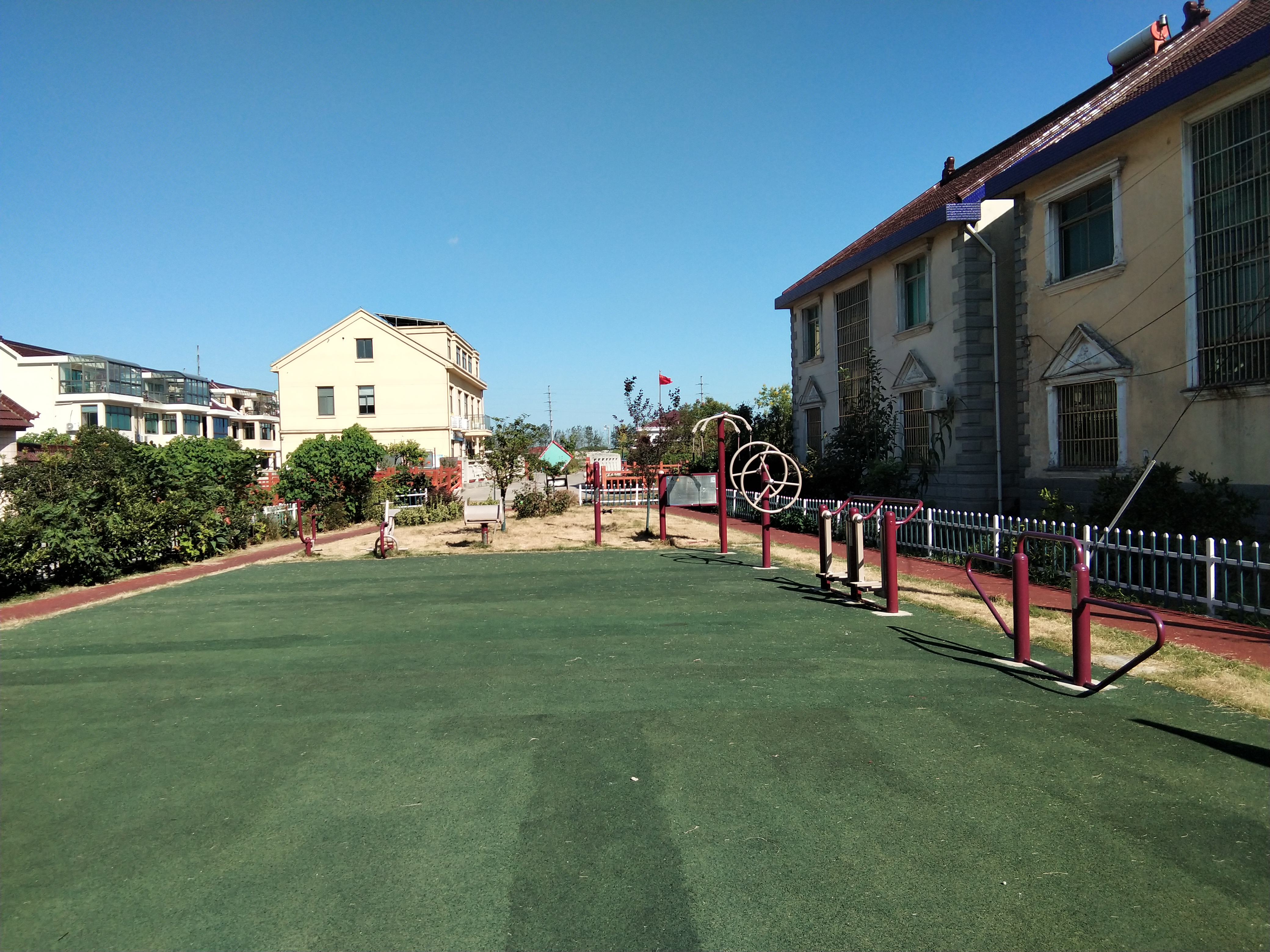 運(yùn)河村平安廣場(chǎng)益智健身點(diǎn)