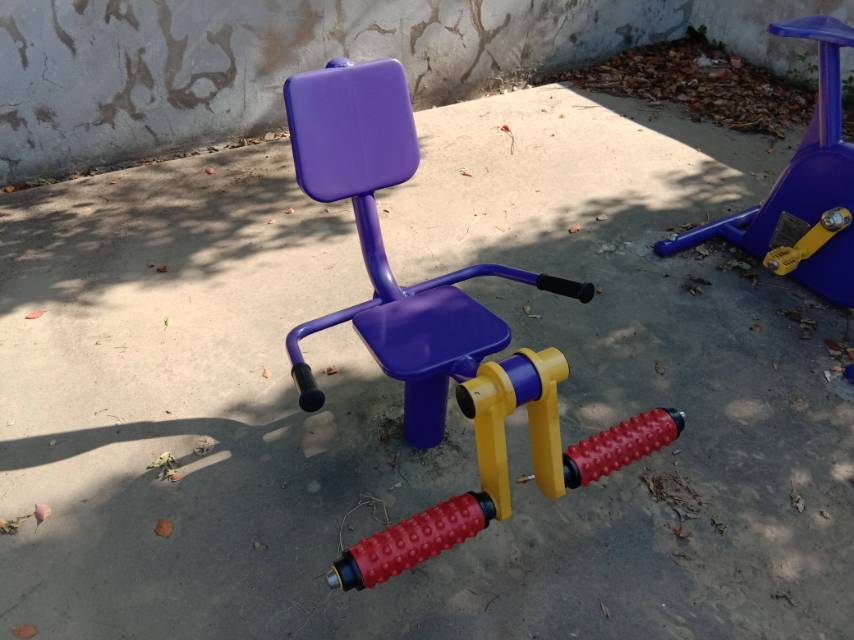 膝關(guān)節(jié)訓練器