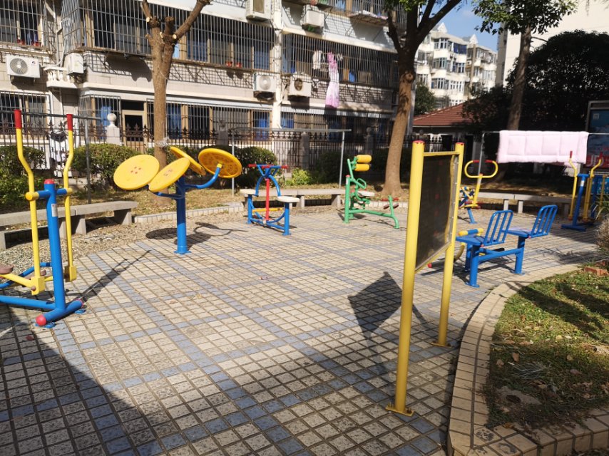 新德路602弄健身點(diǎn)