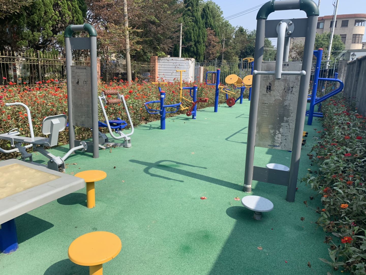 新洲村益智類(lèi)健身點(diǎn)