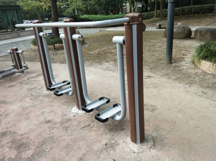 雙位太空漫步機(jī)