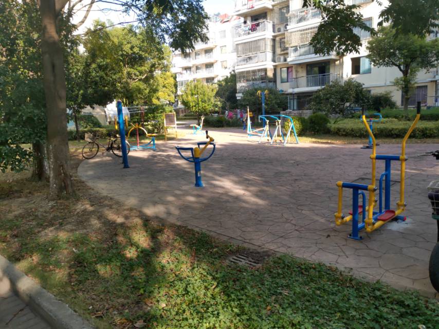 浦東新區(qū)高東鎮(zhèn)高東新村第三居民委員會健身苑點(diǎn)3