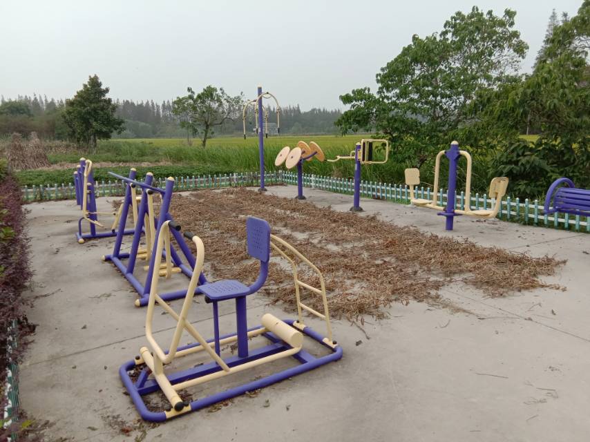 堡鎮(zhèn)四滧村13隊健身點