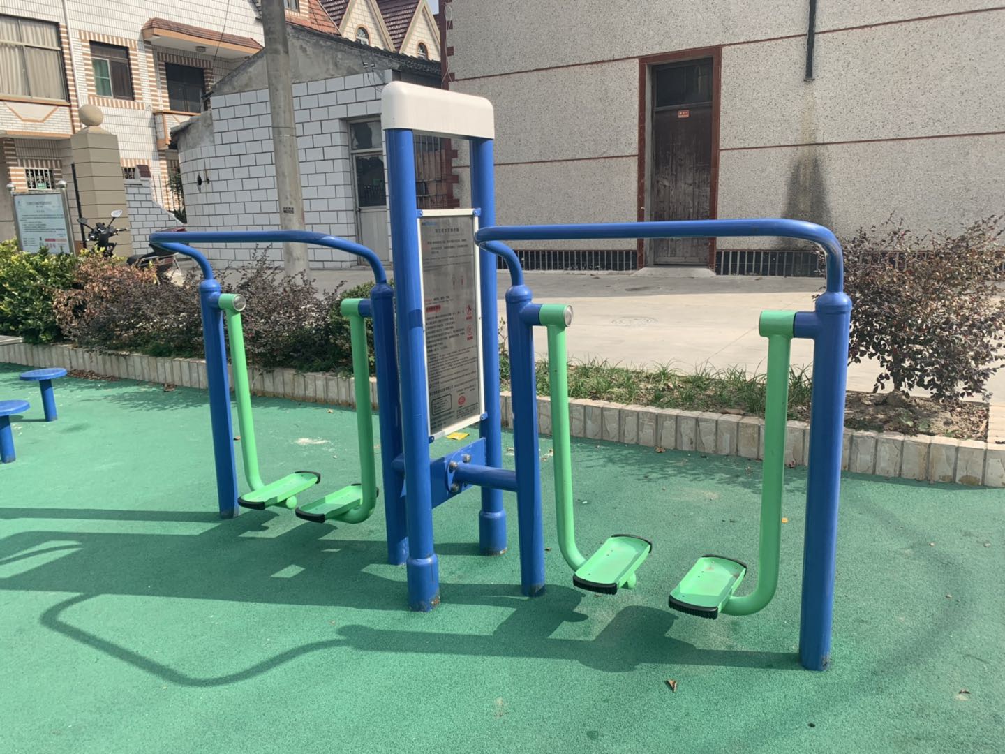 雙立柱太空漫步器