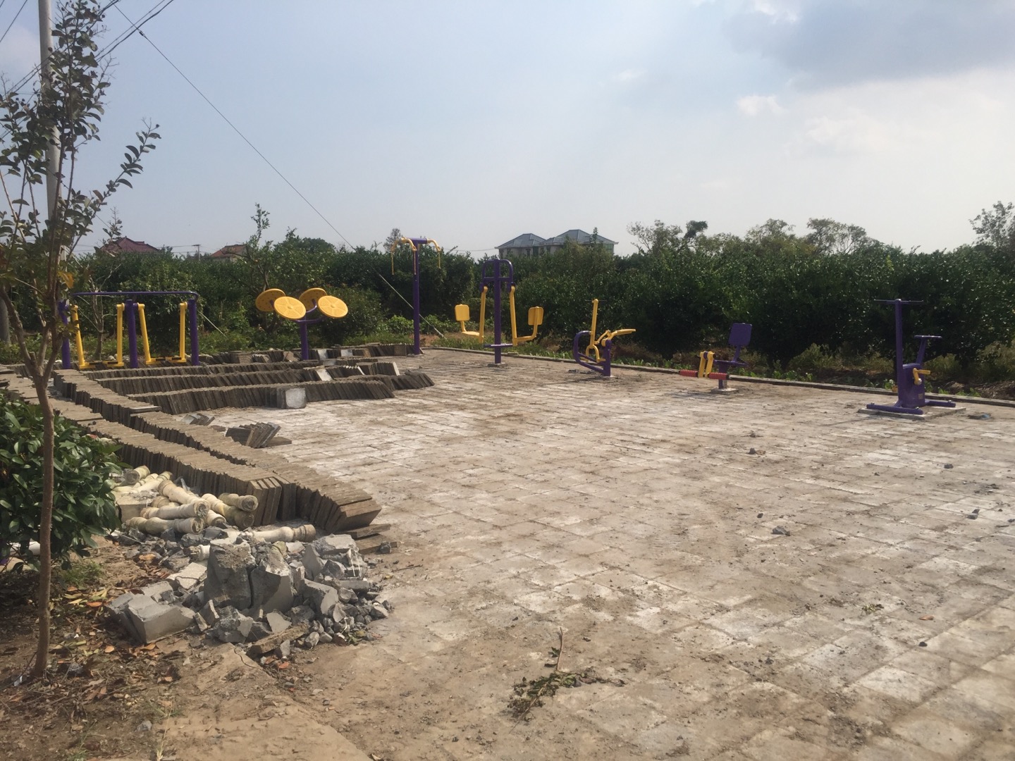 東海村五組健身點(diǎn)