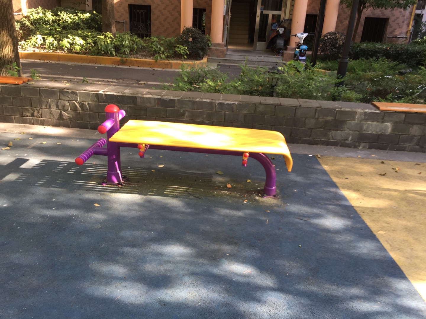 仰臥起平臺(tái)