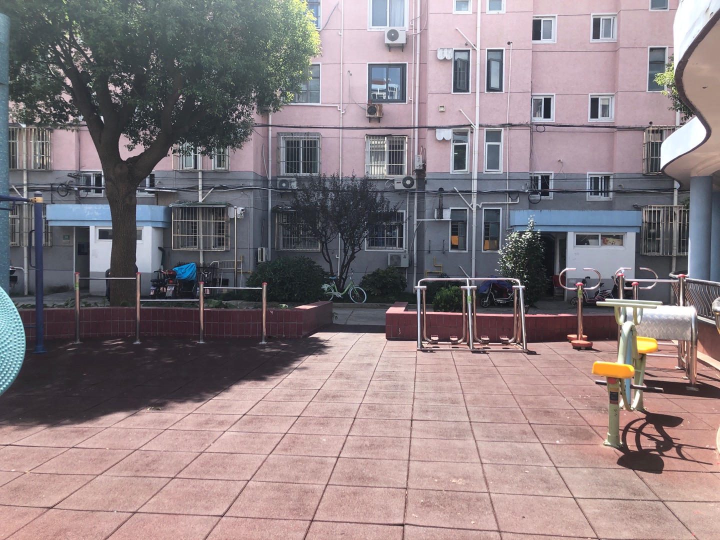 東泉一村健身點(diǎn)