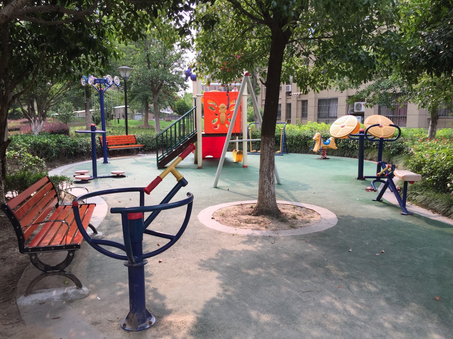 德園路1437弄健身點(diǎn)