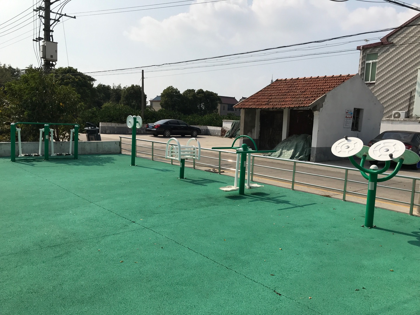 創(chuàng)建村健身點