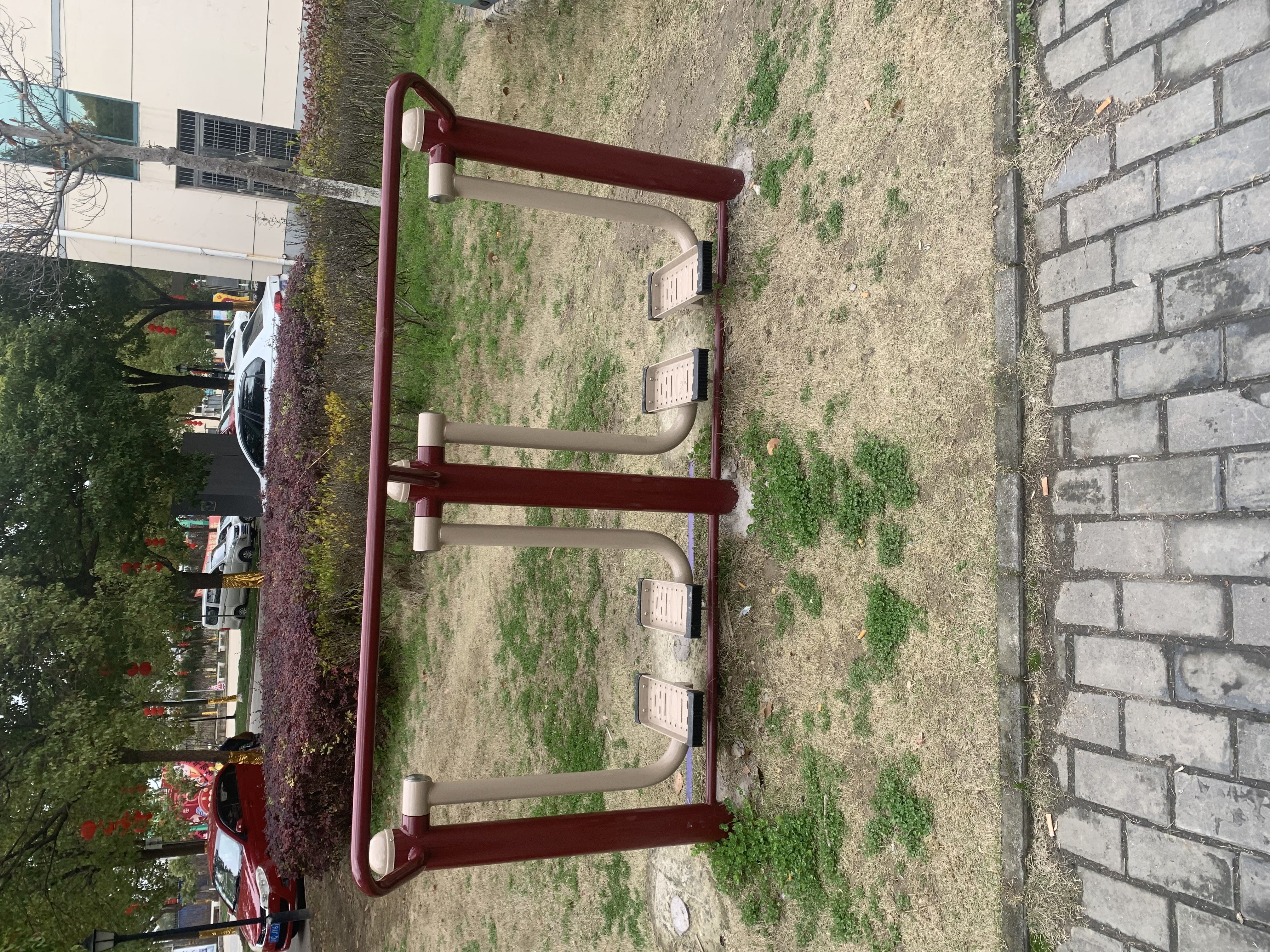 二位太空漫步機