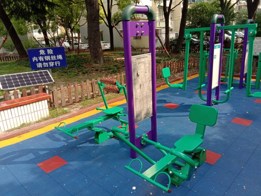 腹背屈伸/劃船訓(xùn)練器