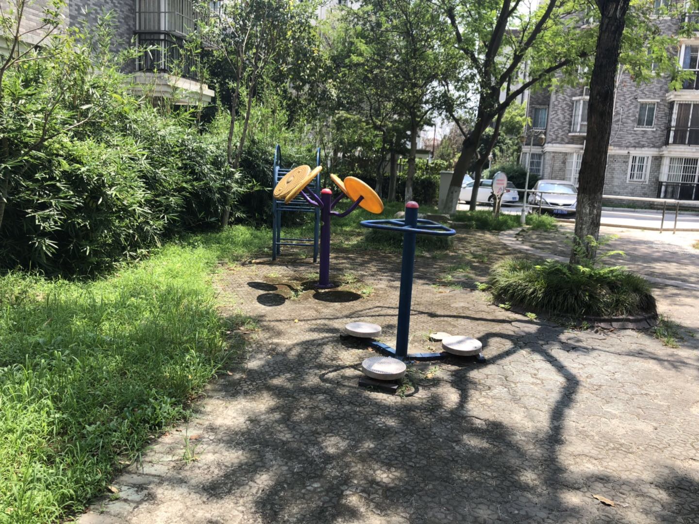 鴻達(dá)嘉苑健身點(diǎn)