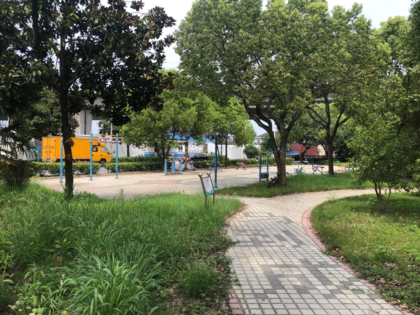 火線村健身點(diǎn)