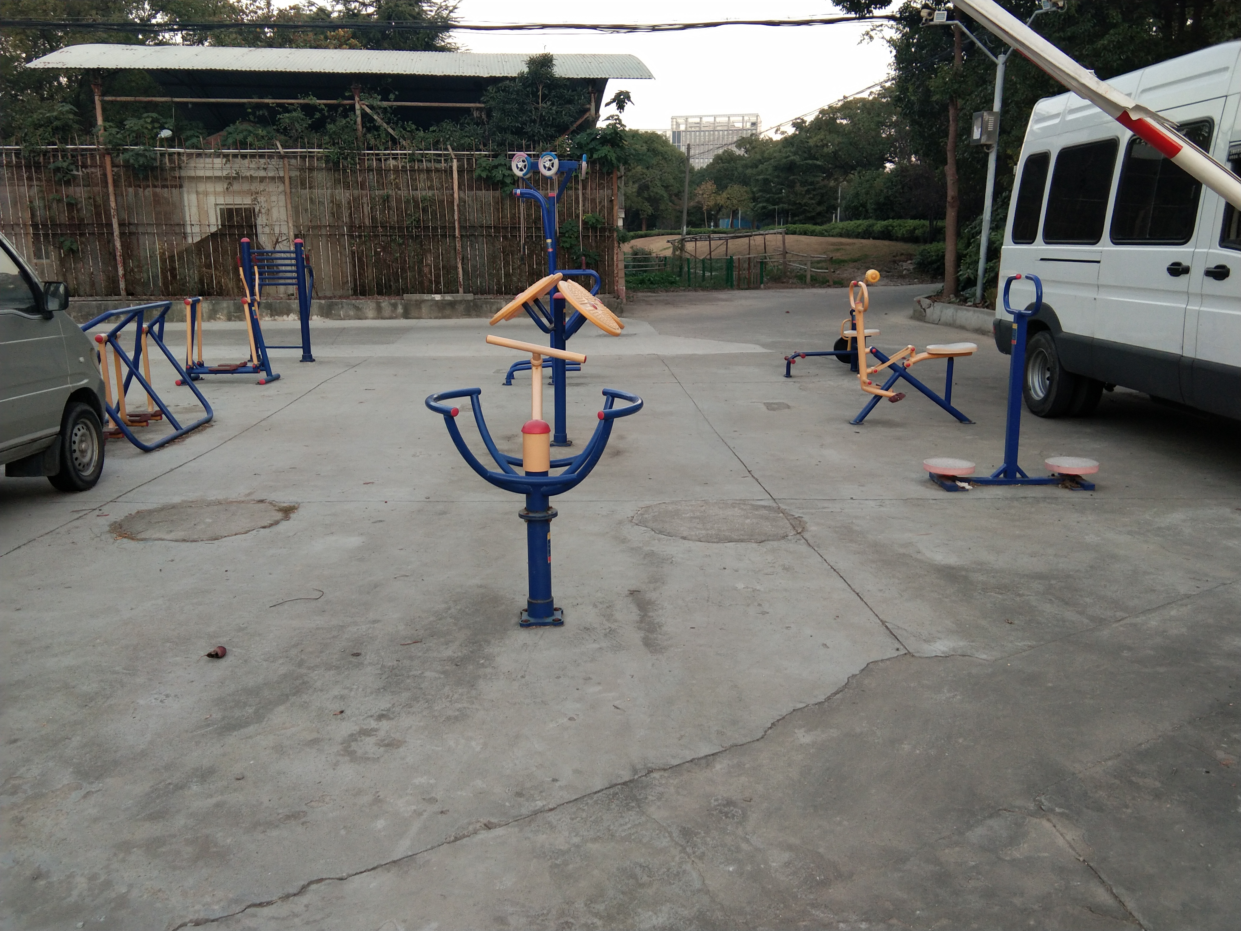 新場鎮(zhèn)金建村12組健身點(diǎn)