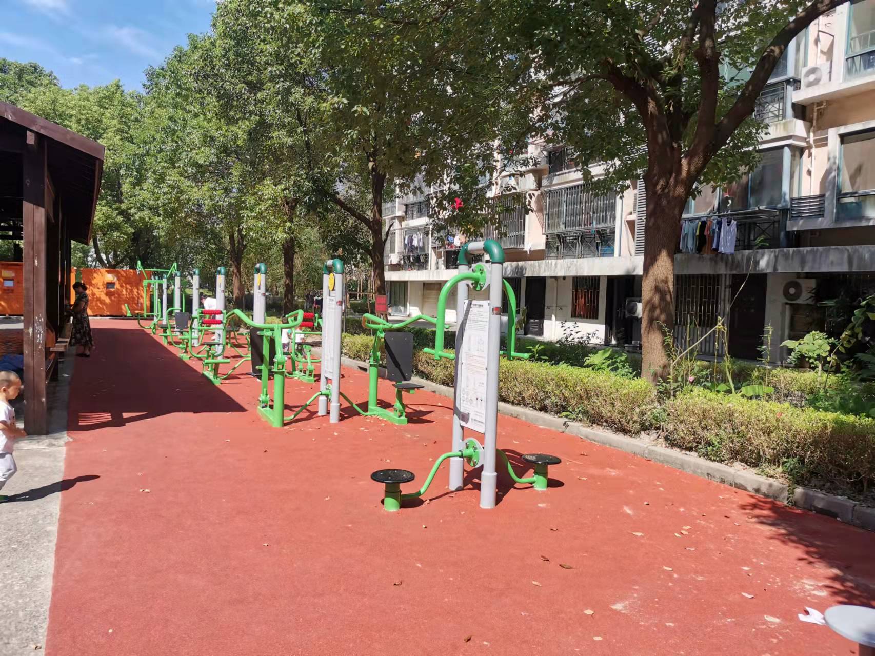 青村鎮(zhèn)青河和景苑市民益智健身點(diǎn)