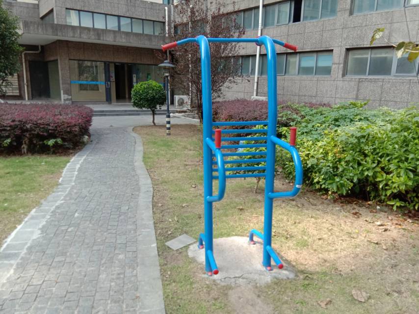 多功能訓(xùn)練器