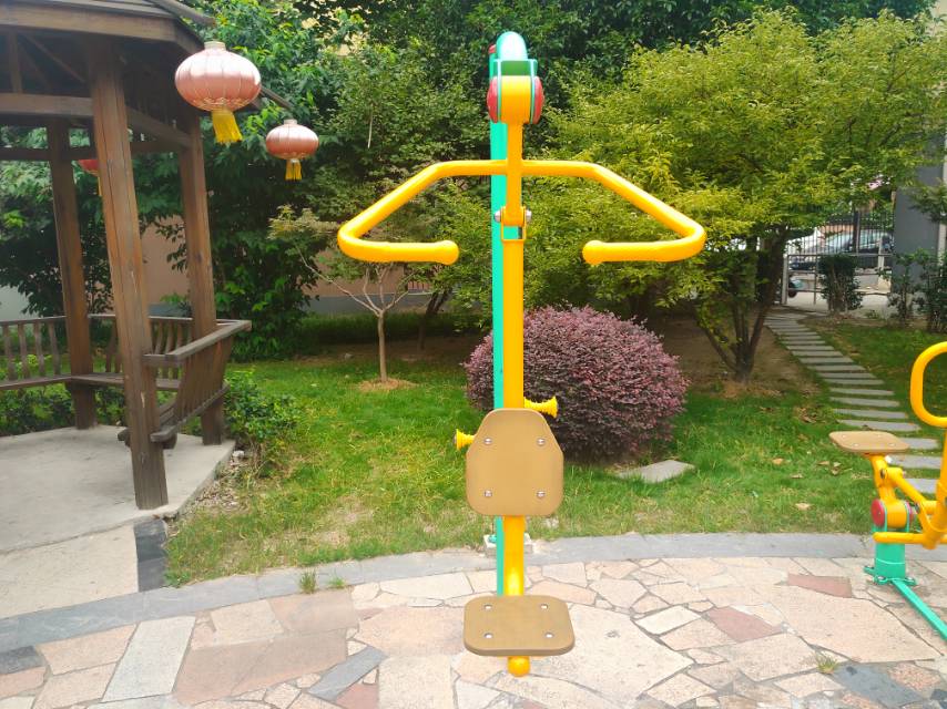 坐拉訓(xùn)練器