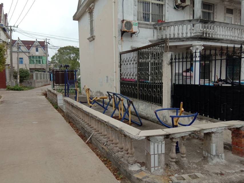 中泐10組健身點(diǎn)