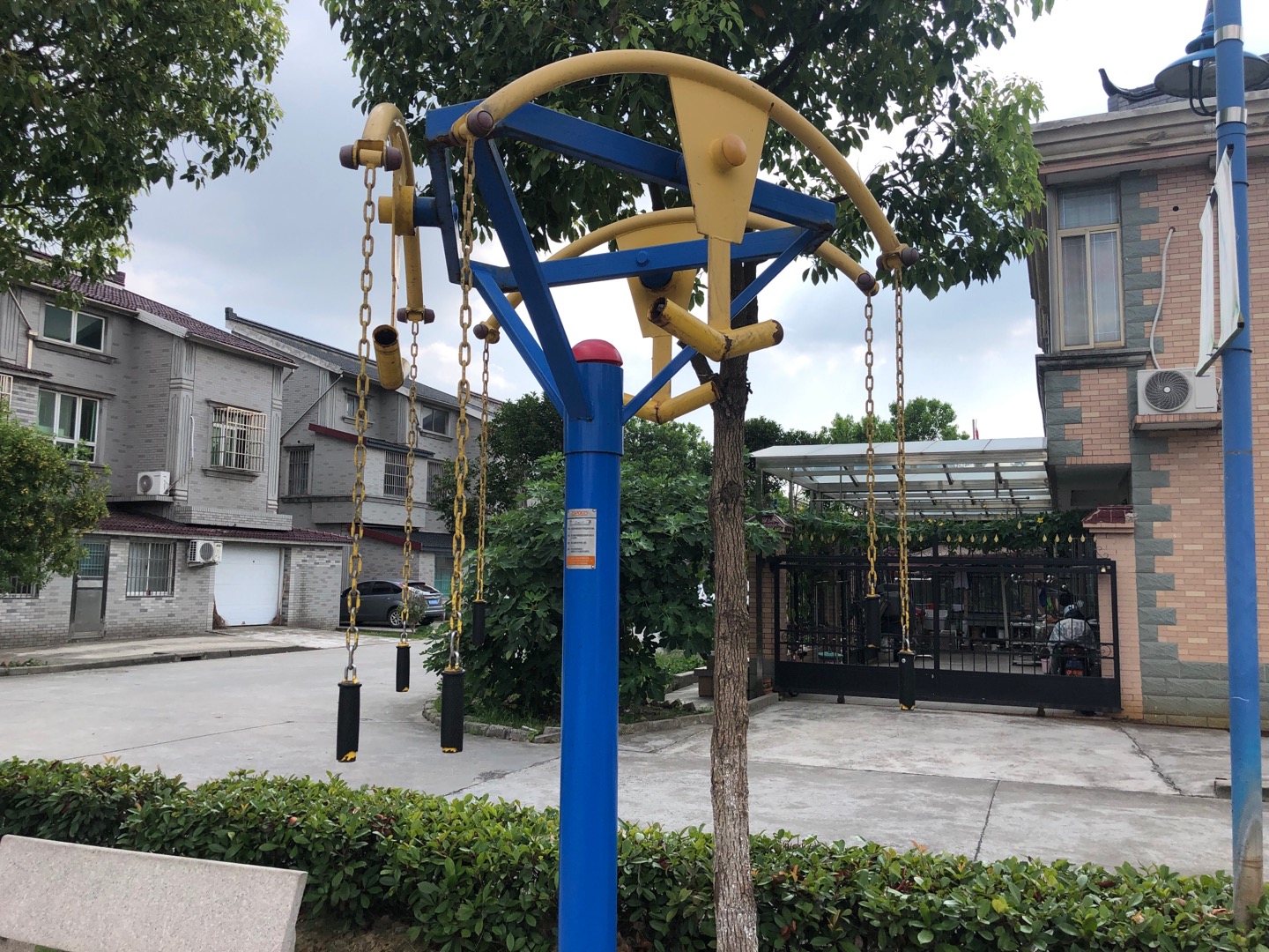 三人上肢牽引器